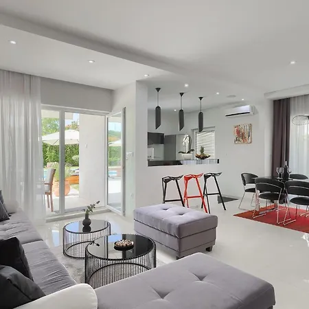 Holiday home White